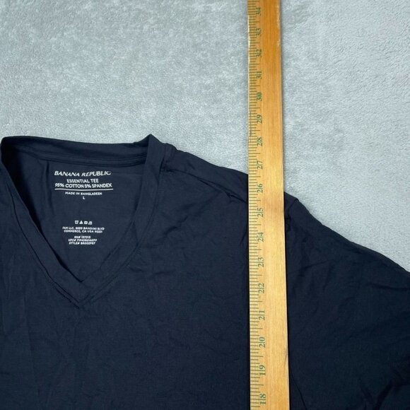 Banana Republic Essential Tee V-Neck 95% Cotton 5% Spandex Navy L a0888 - Picture 3 of 6